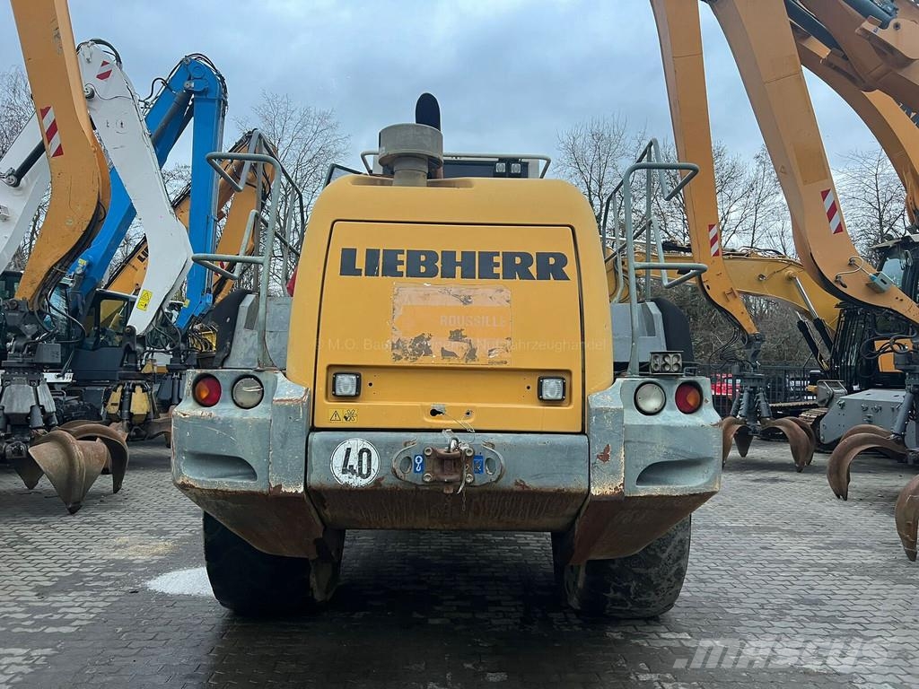Liebherr L566 Radlader