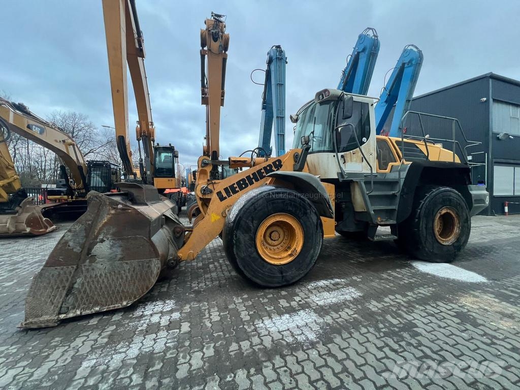 Liebherr L566 Radlader