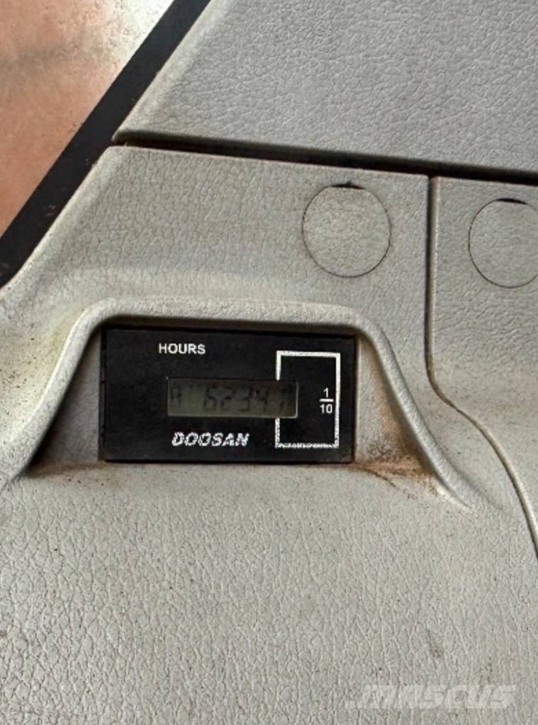 Doosan DX 225 LC-3 Gravemaskiner på larvebånd