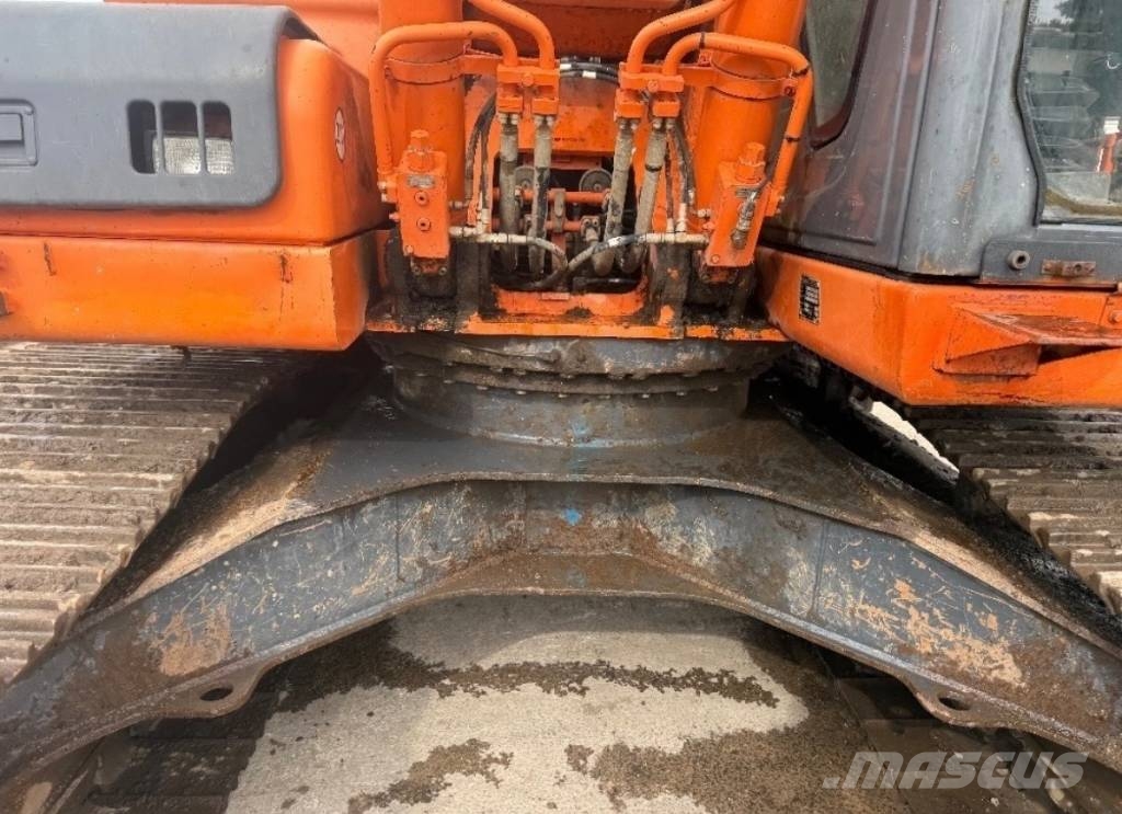 Doosan DX 225 LC-3 Gravemaskiner på larvebånd