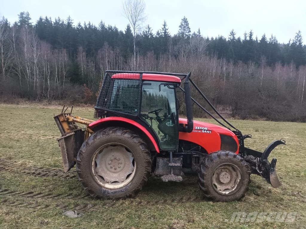 Zetor Proxima 8441 Traktory
