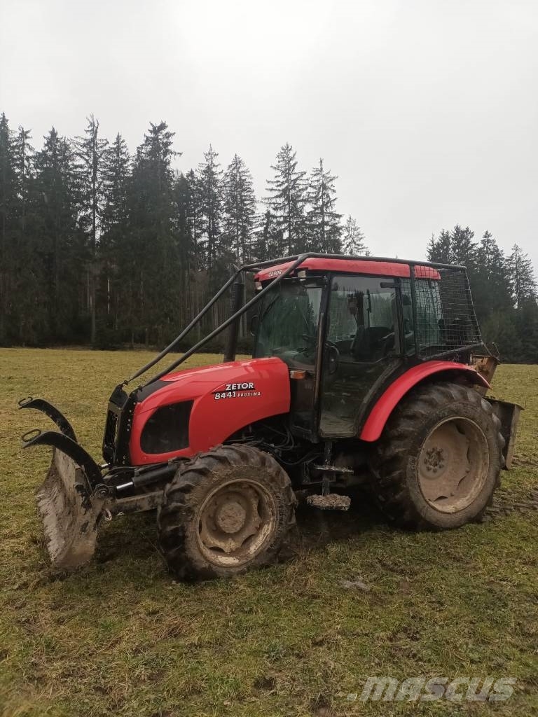Zetor Proxima 8441 Traktory