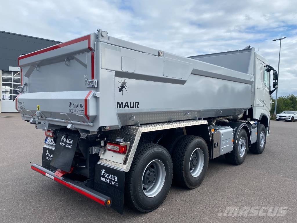 Volvo FH540 8x4 Самоскиди