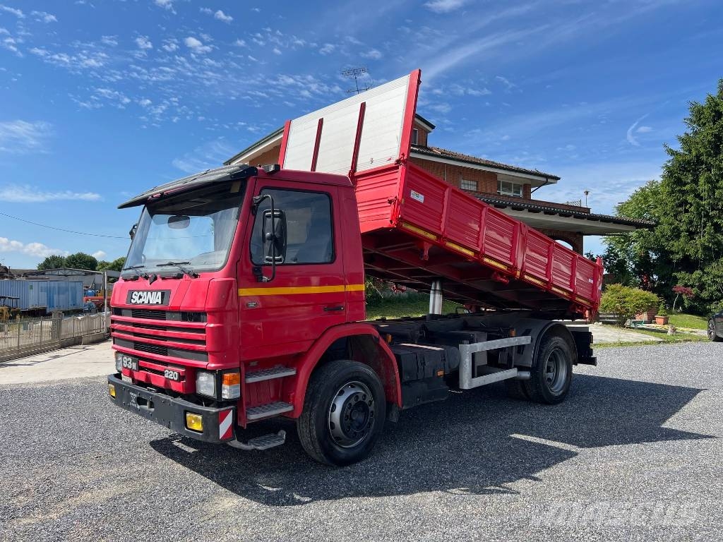 Scania P93H220 Pašizgāzējs