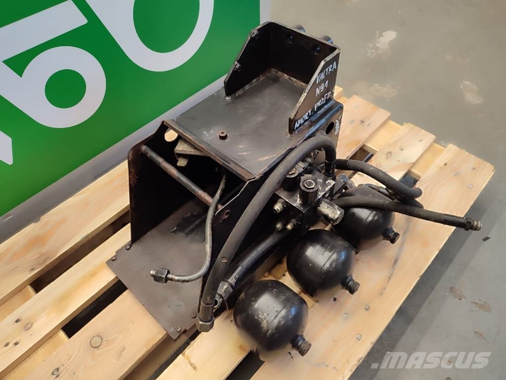 Valtra Front axle suspension V34938800 Valtra N91 Saseler