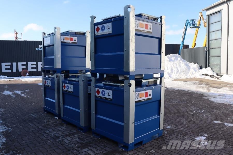 TAB 950 Compact 950 Liter Fuel Box, KIWA - ADR and Kraftstoff- und Zusatzstoffbehälter