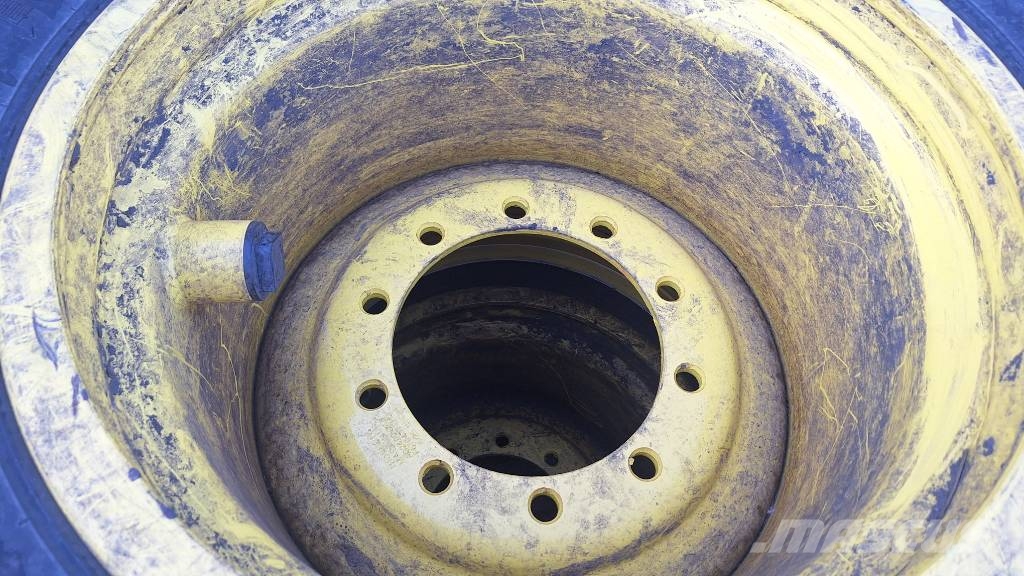  Wheel Nokian Forest King TRS2 710/40-26.5 Padangos, ratai ir ratlankiai