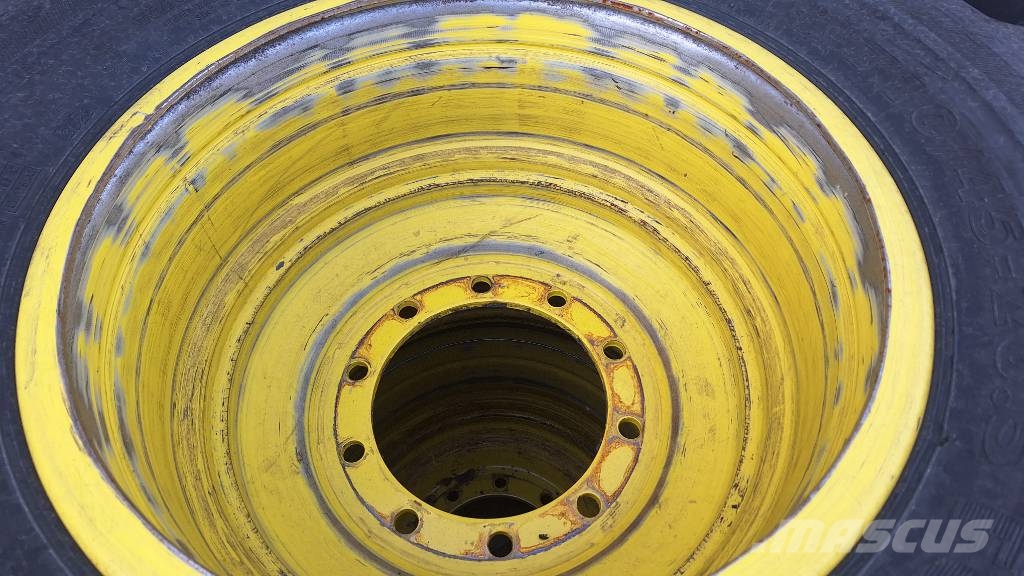  Wheel Nokian Forest King TRS2 710/40-26.5 Padangos, ratai ir ratlankiai