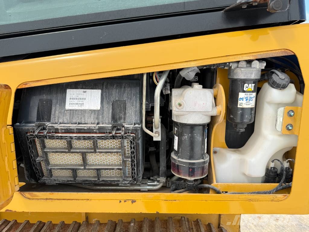 CAT D1 - Camera / Only 3700 Hours Dozer cingolati
