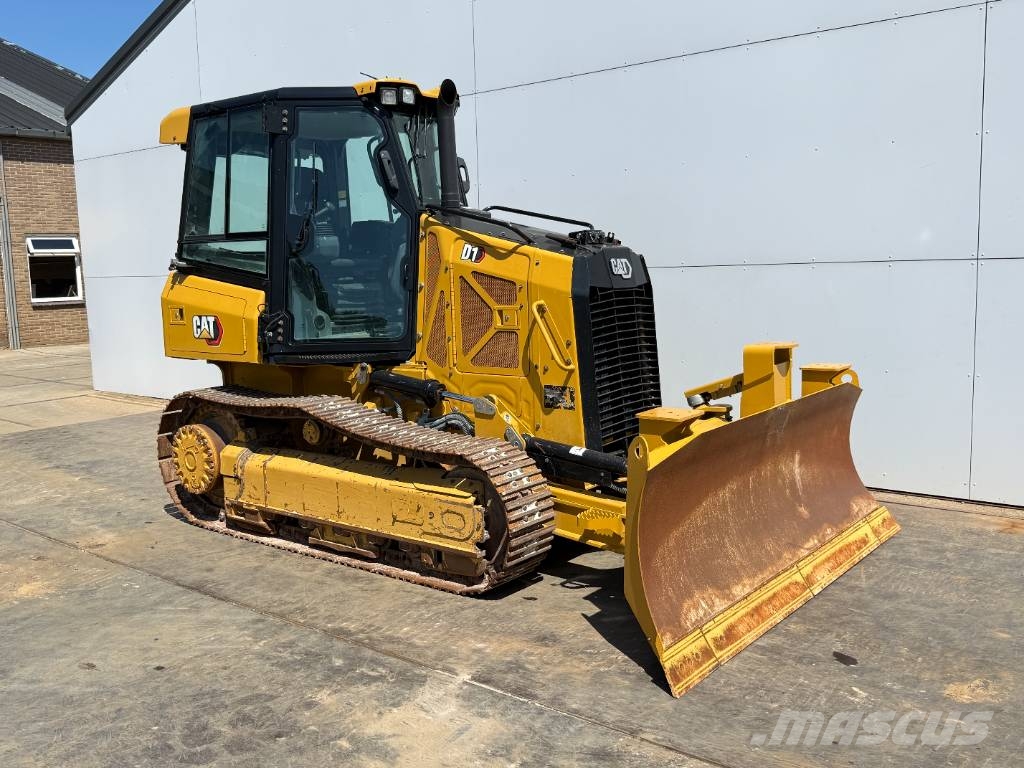 CAT D1 - Camera / Only 3700 Hours Dozer cingolati