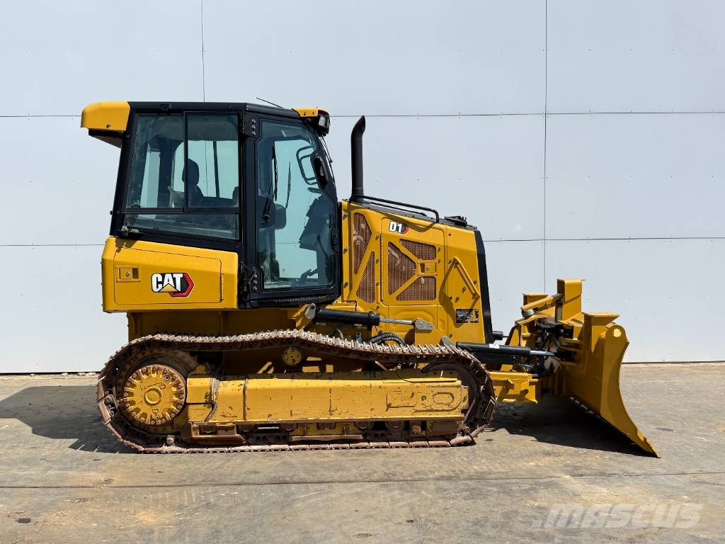 CAT D1 - Camera / Only 3700 Hours Dozer cingolati