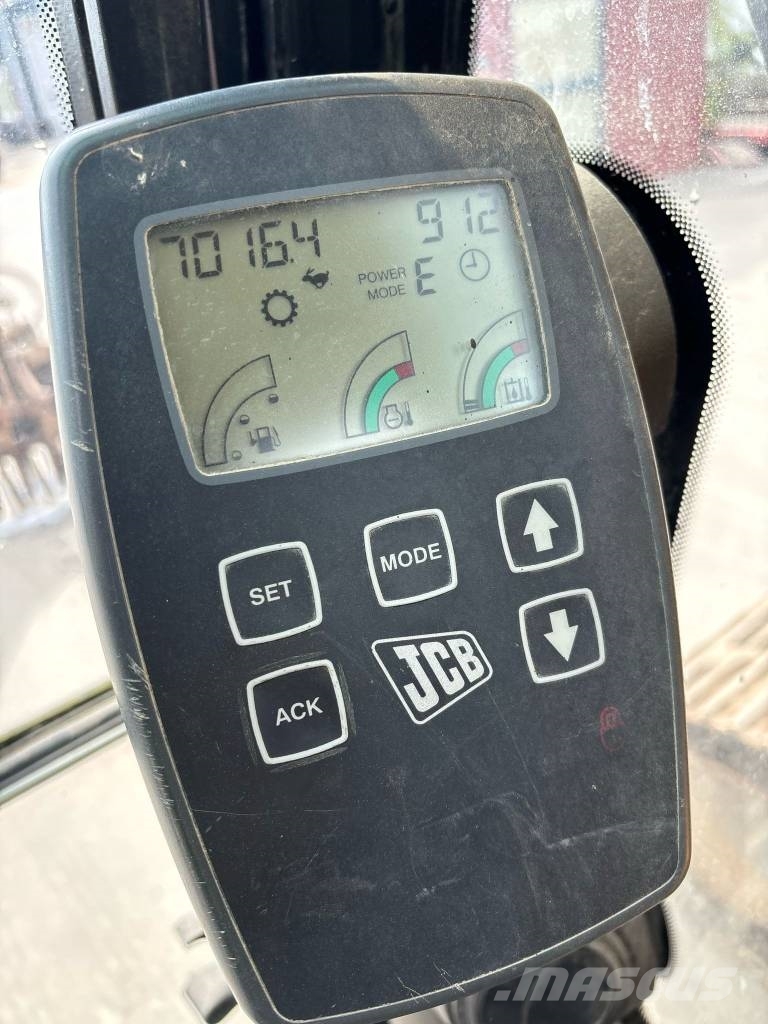 JCB JS 160 LC Paletli ekskavatörler