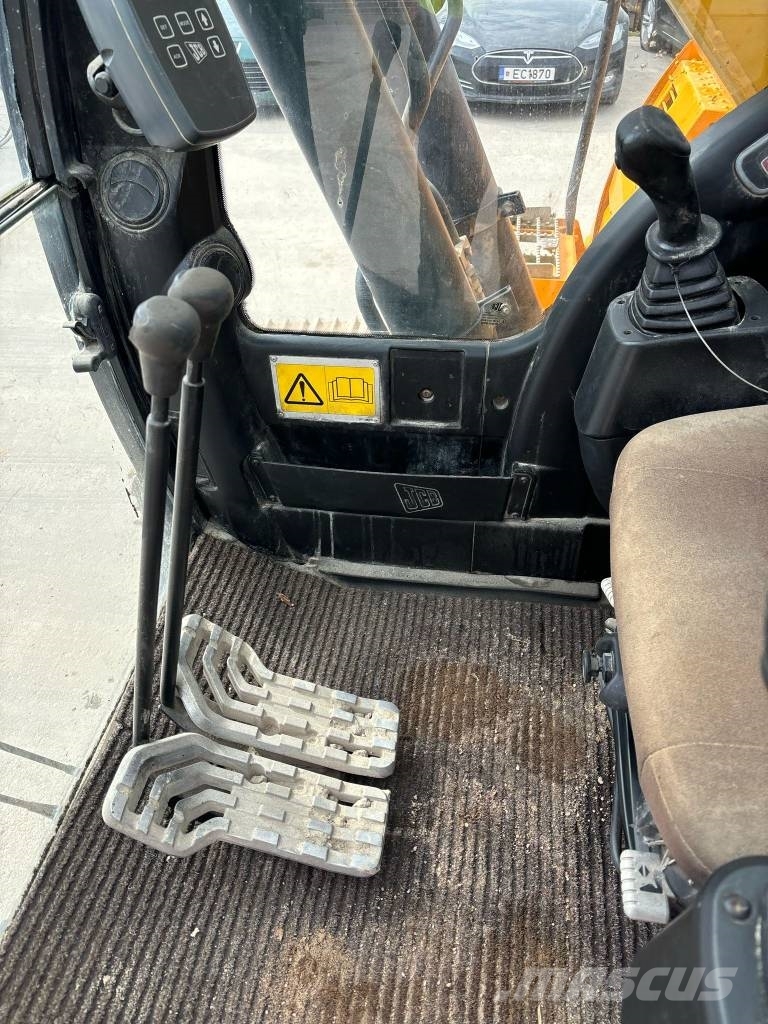 JCB JS 160 LC Paletli ekskavatörler