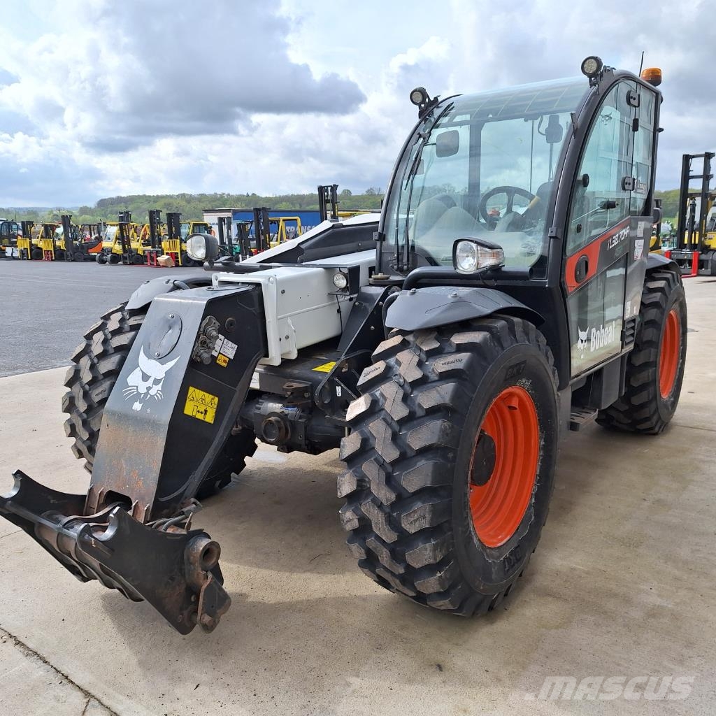 Bobcat TL38.70HF Agri 电动叉车