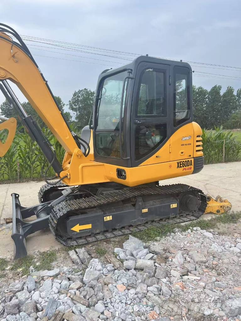 XCMG XE 60 DA Minigraafmachines < 7t
