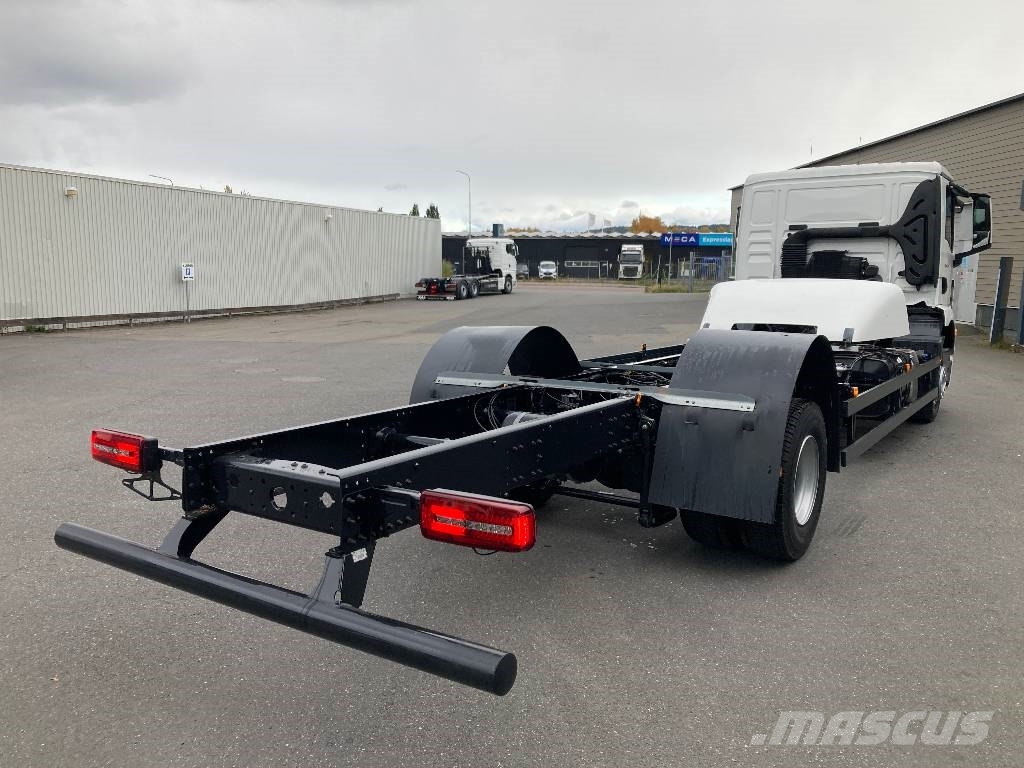 MAN TGM 15.250 4x2 LL CH Autocabinati