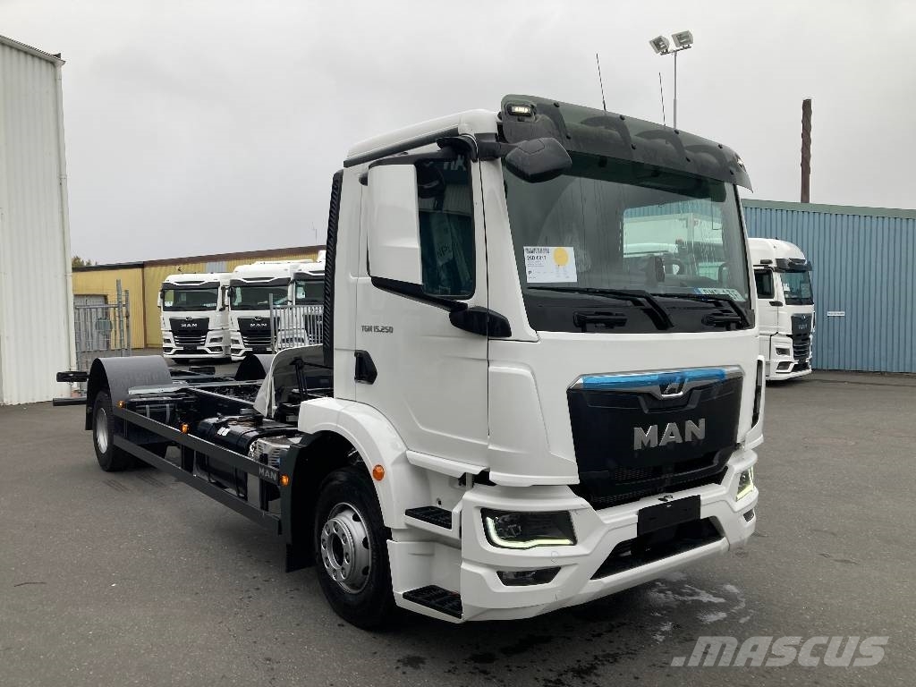 MAN TGM 15.250 4x2 LL CH Autocabinati