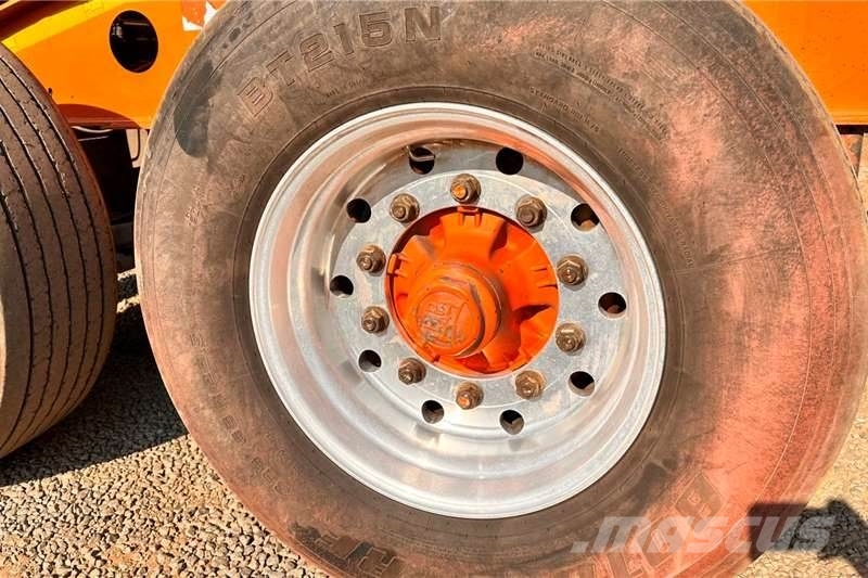 Afrit 25mÂ³ Interlink Side Tipper Trailer Anders