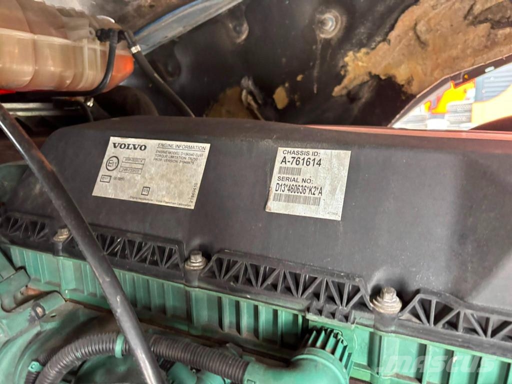 Volvo FH 540 6x4 FOR SALE AS CHASSIS Camiones con chasís y cabina