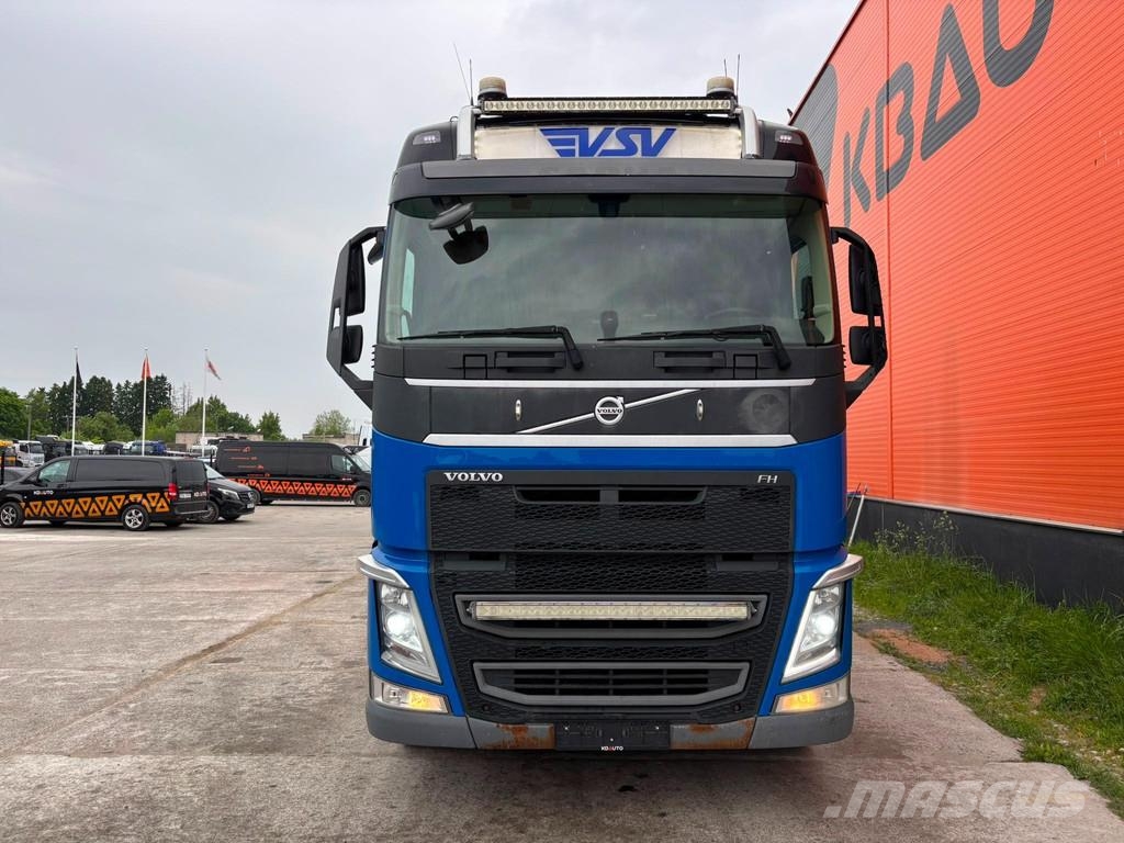 Volvo FH 540 6x4 FOR SALE AS CHASSIS Camiones con chasís y cabina