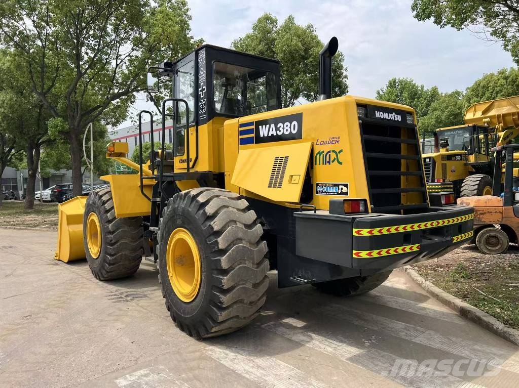 Komatsu WA 380-3 輪胎式裝載機