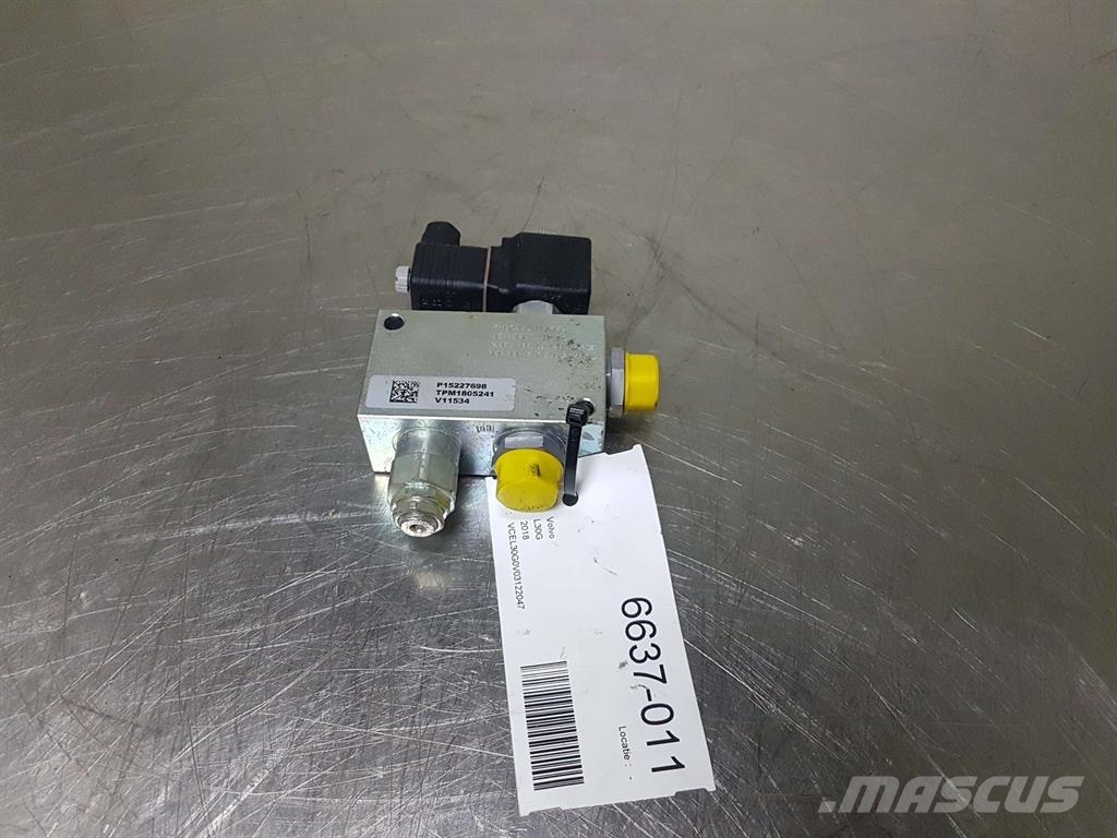 Volvo L30G-VOE15227698-2/2 Valve-Wegeventil-Ventiel 12V Hydraulik