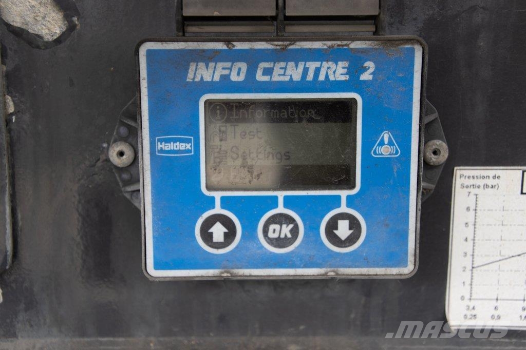 Spitzer Silo EUROVRAC-SK2460 - 60M³+5COMP Cisterna semi-remorci
