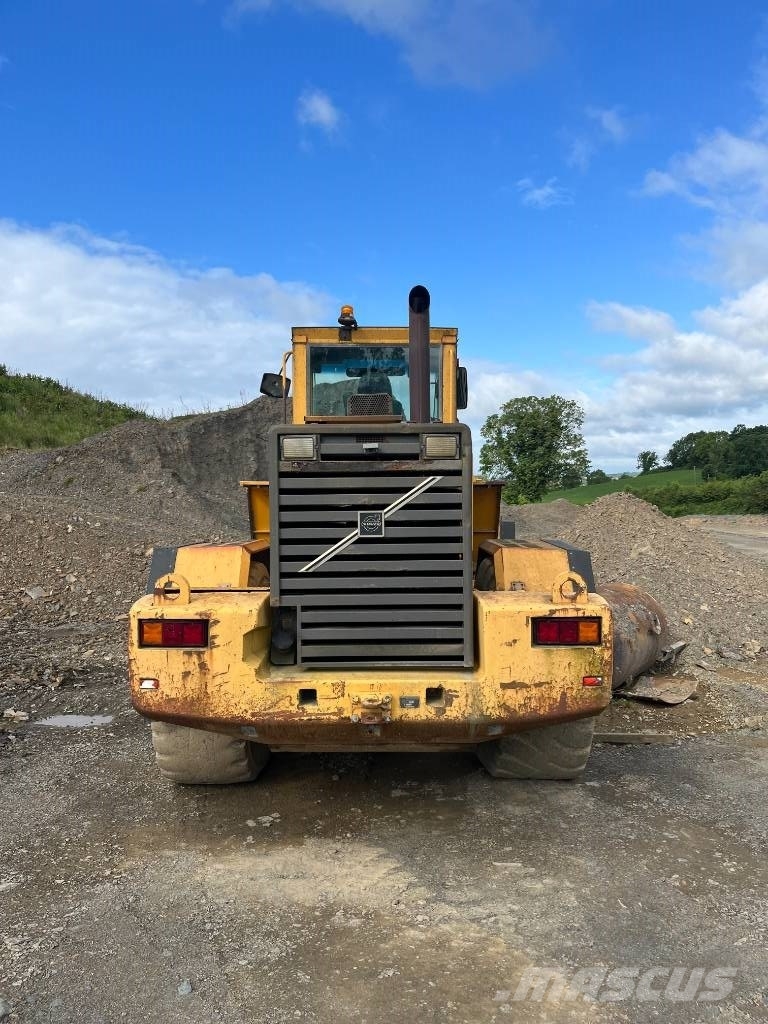 Volvo L 180 C Incarcator pe pneuri