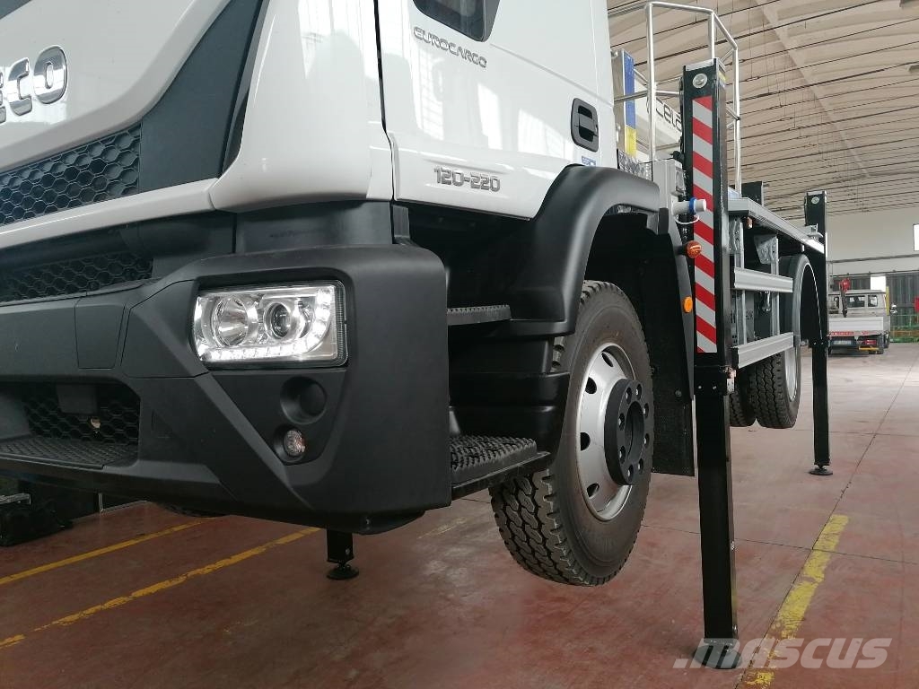 Cela DT 30 Auto korvtõstukid