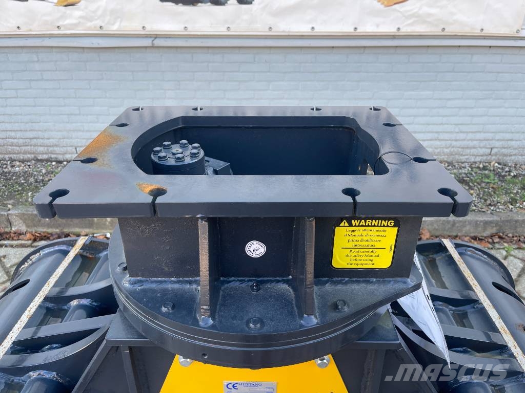 Mustang GRP 450 2024 Unused Gripere