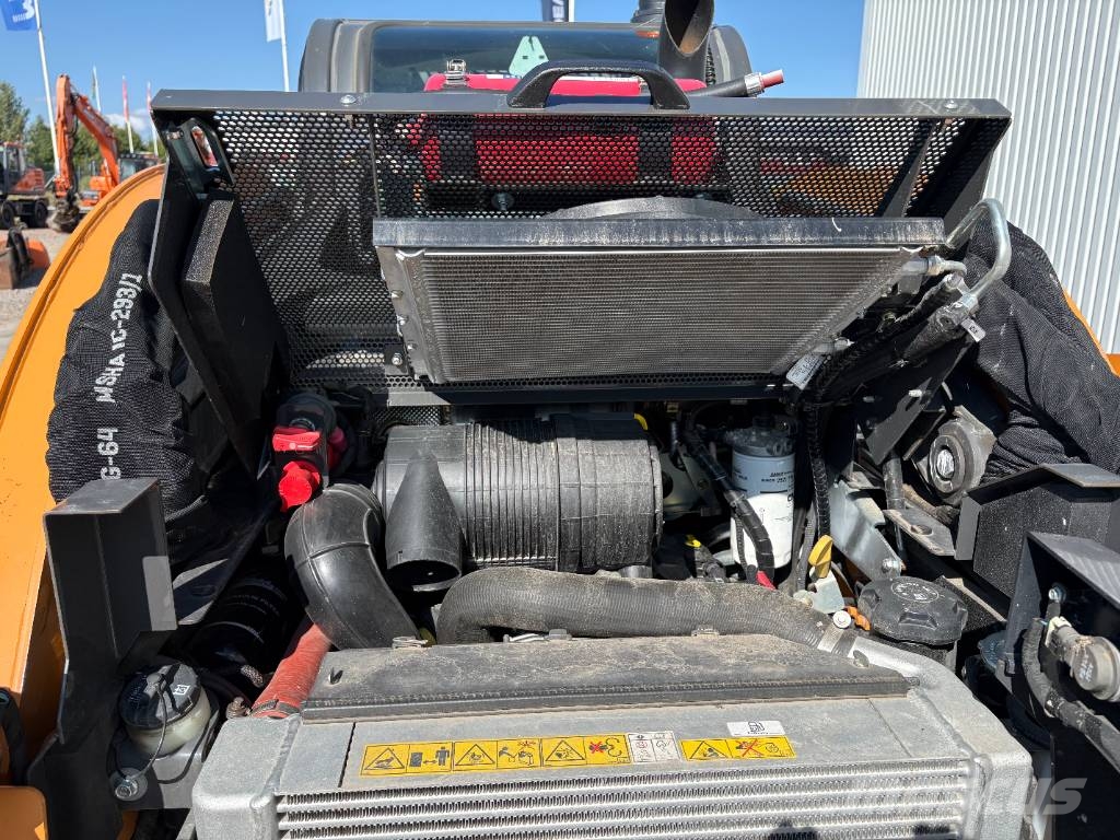 CASE TV 450 B Skid steer loaders