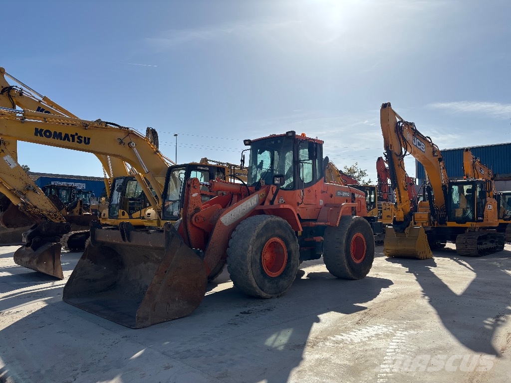 Doosan DL 250 Rataslaadurid