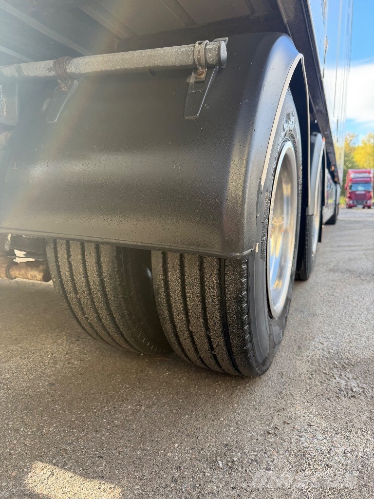 Ekeri Skåpsläp S8-D med öppningsbar sida -18 Carrocería de caja