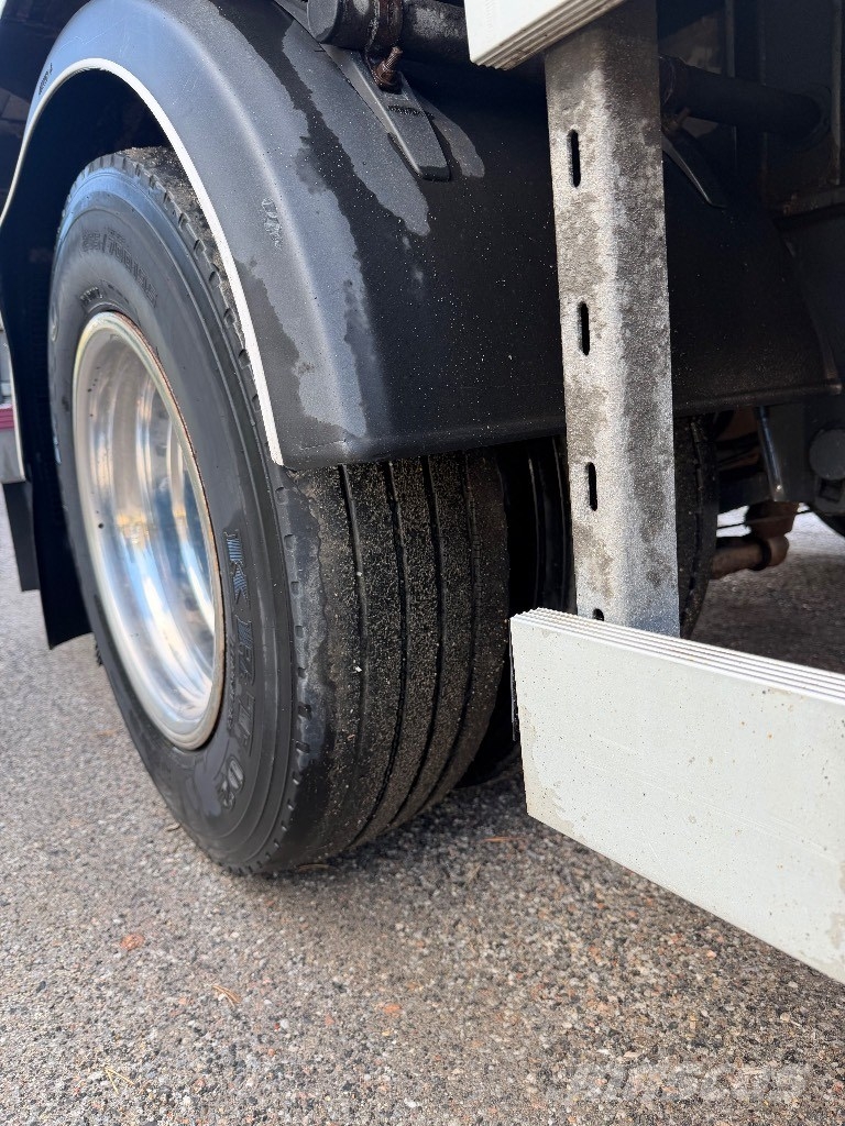 Ekeri Skåpsläp S8-D med öppningsbar sida -18 Carrocería de caja