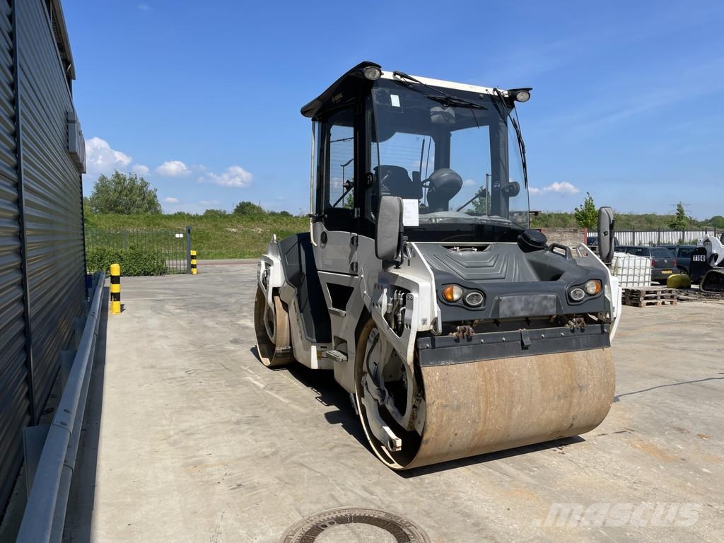 Bomag BW 151 AD-5 مداحل ثنائية الاسطوانة