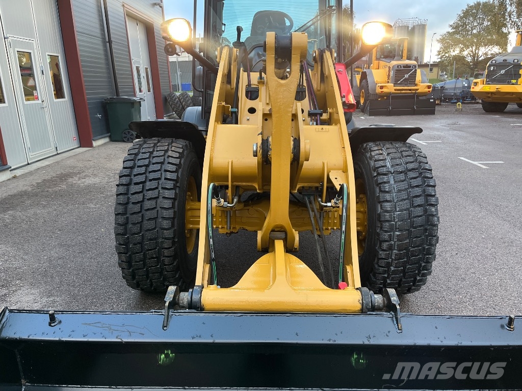 CAT 908 -23 NextGen 40Km/h Mktutr Rataslaadurid
