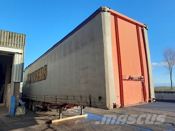 Renders 12.27E Semirremolques con caja de lona