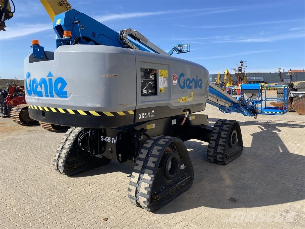Genie S-65 TRAX رافعات سلة مفصلية