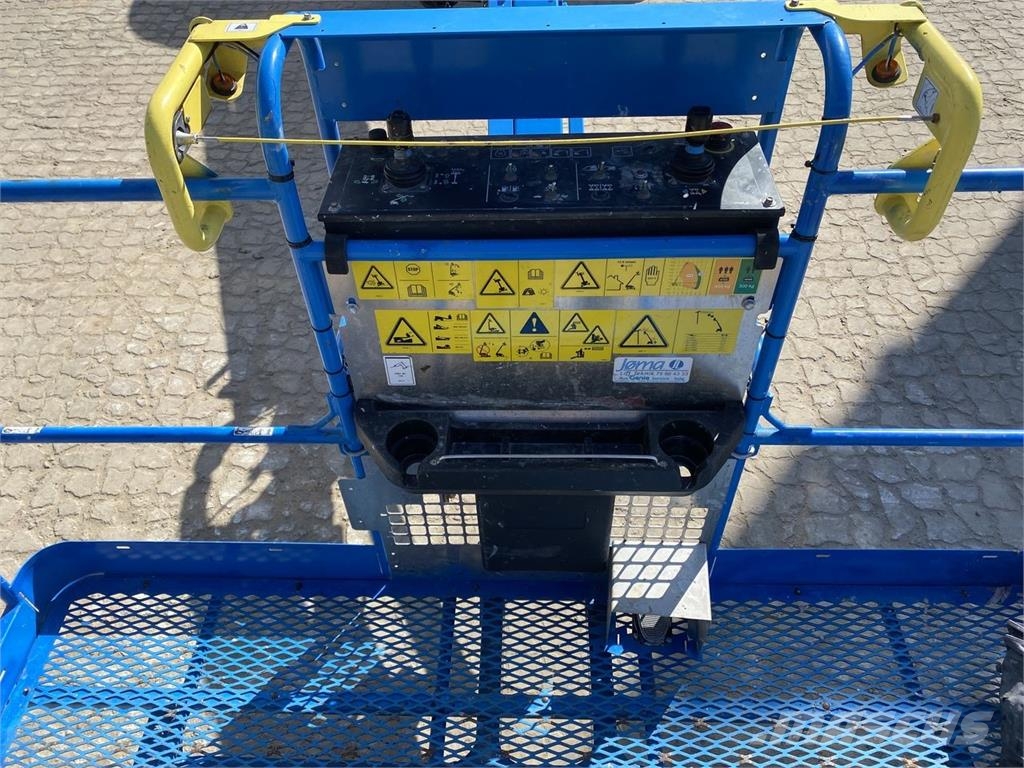 Genie S-65 TRAX رافعات سلة مفصلية