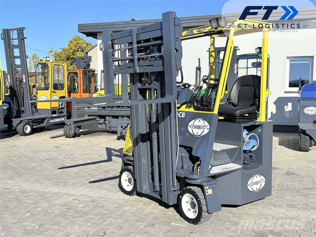 Combilift C3000CB | GAS | TRIPLEX 4900 MM | READY 四轮前移式叉车