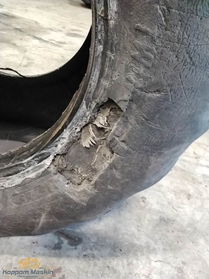 Trelleborg T423 600/50x22,5 Tyres, wheels and rims