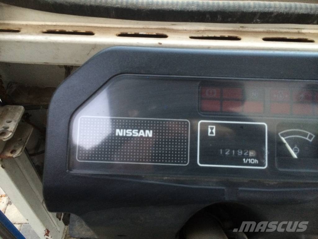 Nissan FG2500 V-2566 EO Airport equipment