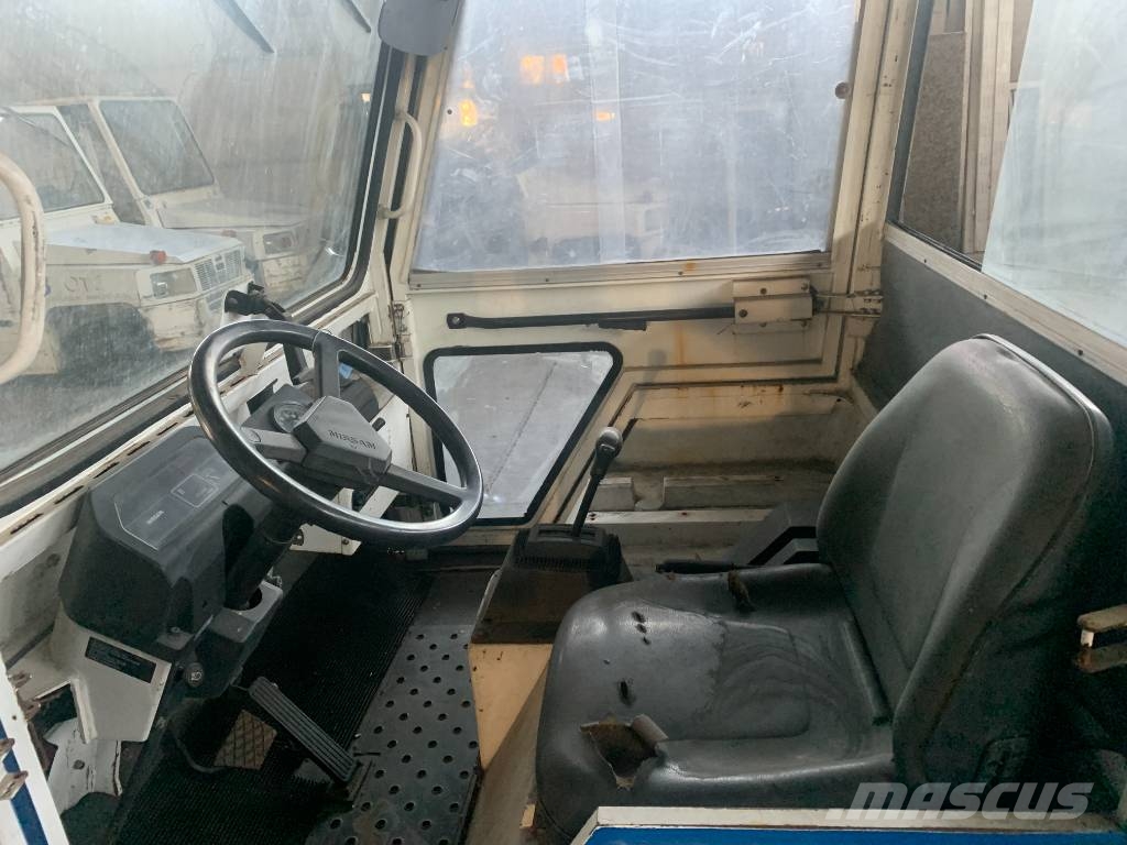 Nissan FG2500 V-2566 EO Airport equipment