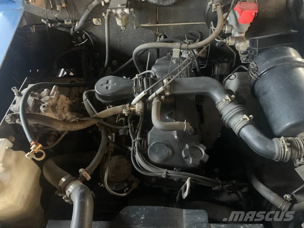 Nissan FG2500 V-2566 EO Airport equipment