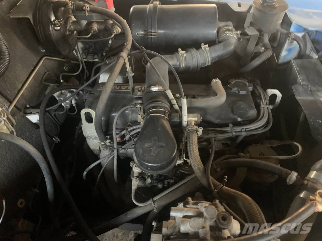 Nissan FG2500 V-2566 EO Airport equipment