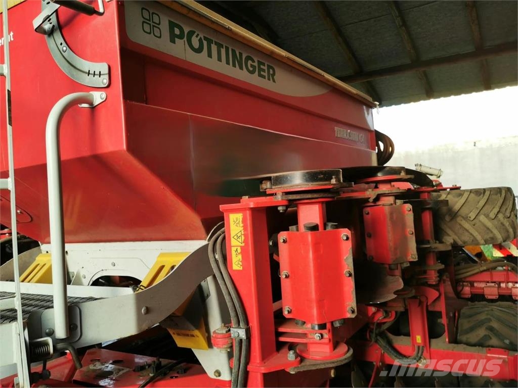 Pöttinger Terrasem C4 Combination drills