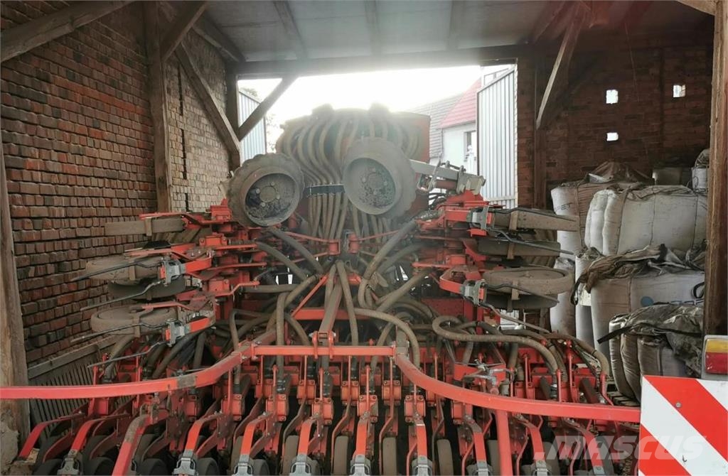 Pöttinger Terrasem C4 Combination drills