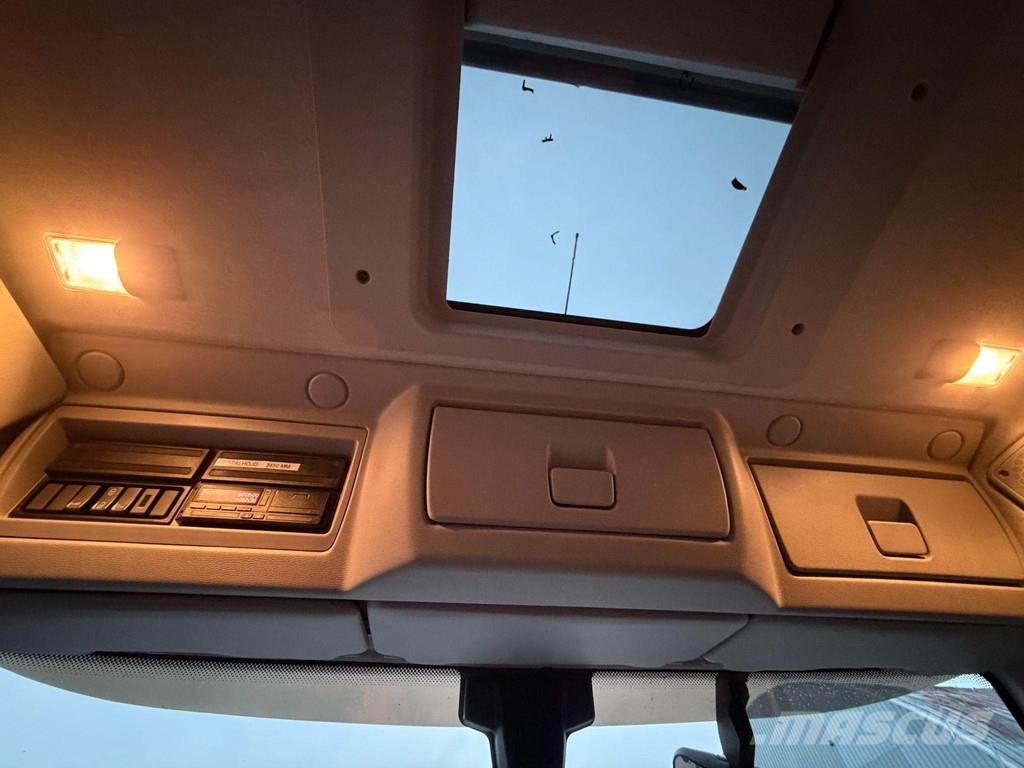Volvo FL240 4X2 EURO6 + BOX HEATING Sunkvežimiai su dengtu kėbulu