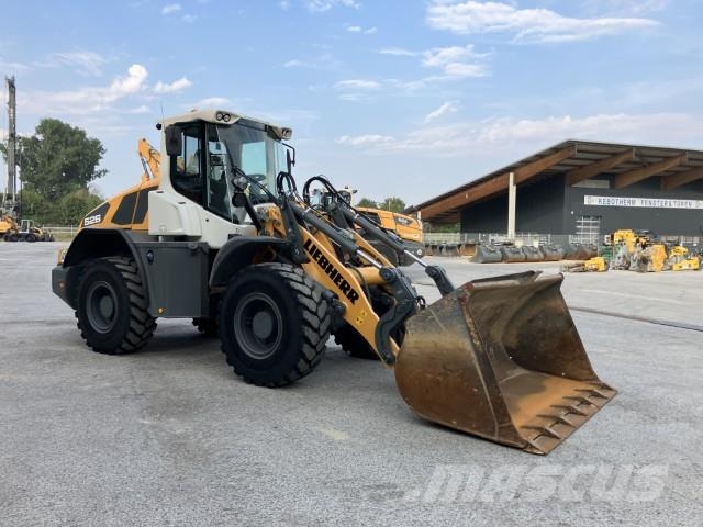 Liebherr L 526 Iekrāvēji uz riteņiem