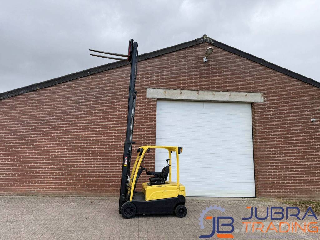 Hyster J1.6XN LWB Electric forklifts